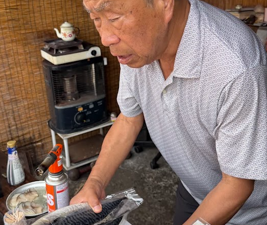 勝浦の朝市の灰干しさばが衝撃の美味しさ♪～朝市に見るまぁるい社会♪～